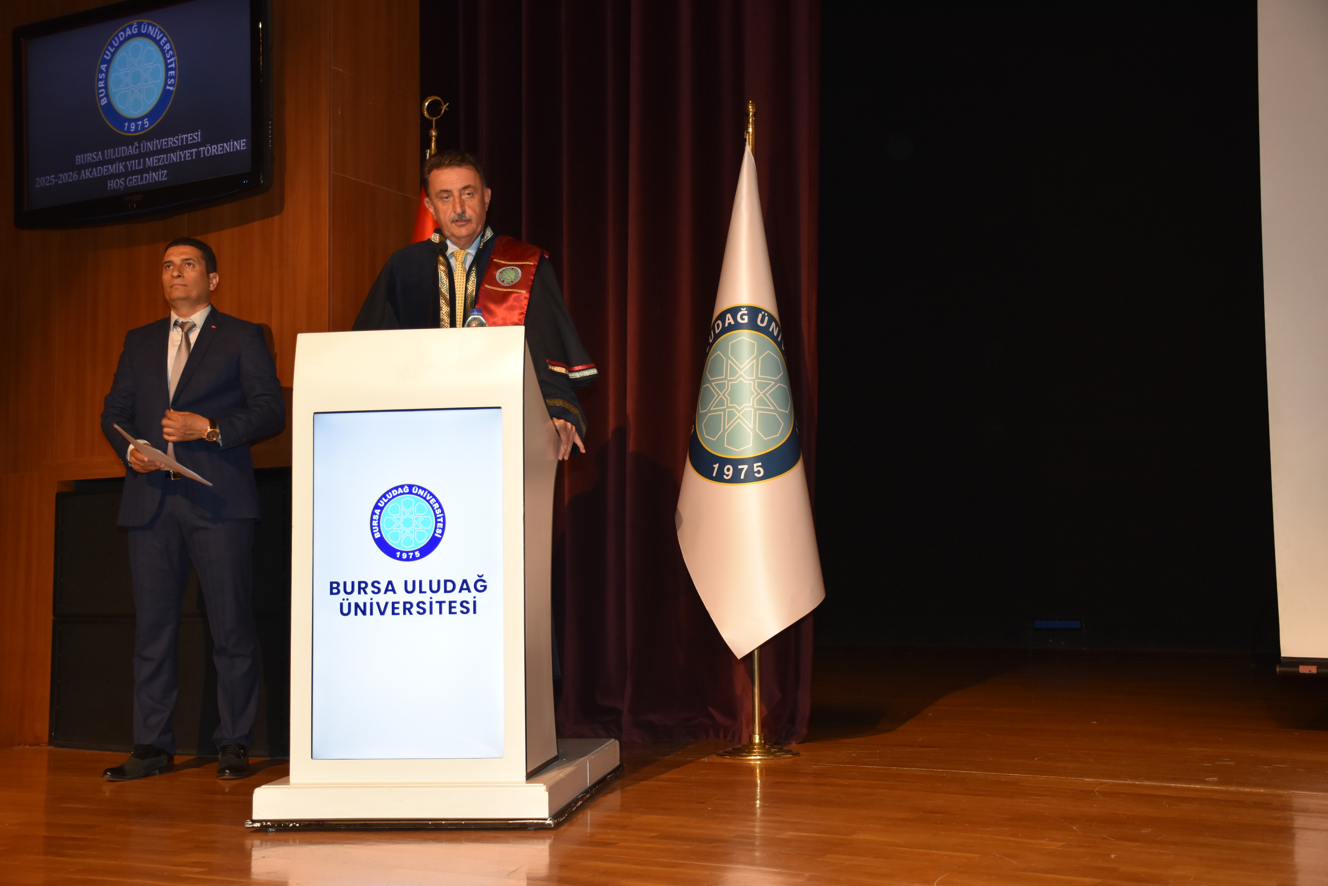 MESLEK YÜKSEKOKULUMUZDA 2026 MEZUNİYET SEVİNCİ